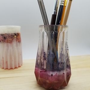 NWOT handcrafted vase/ makeup, or paintbrush cup etc. For desk or vanity.